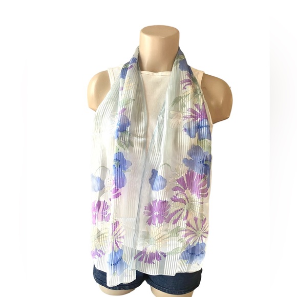Vintage Vera Pale Blue Scarf Floral Print Semi Sheer 10" x 50" - Picture 2 of 5